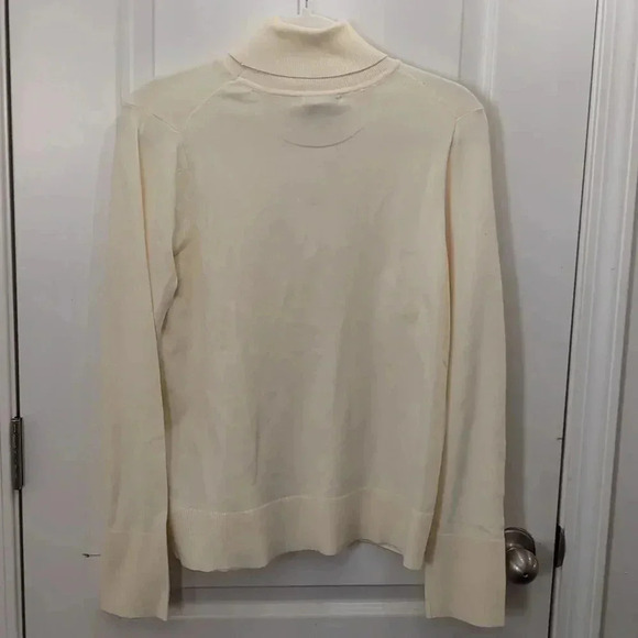 Free Assembly Women's Turtle Neck - Picture 2 of 9